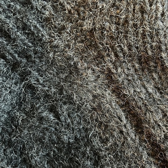 Simply Natural Designs poncho/cape. Dark gray knit, 100% baby alpaca. Beautiful! - Picture 2 of 6